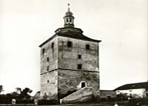 Hrušov - věž tvrze